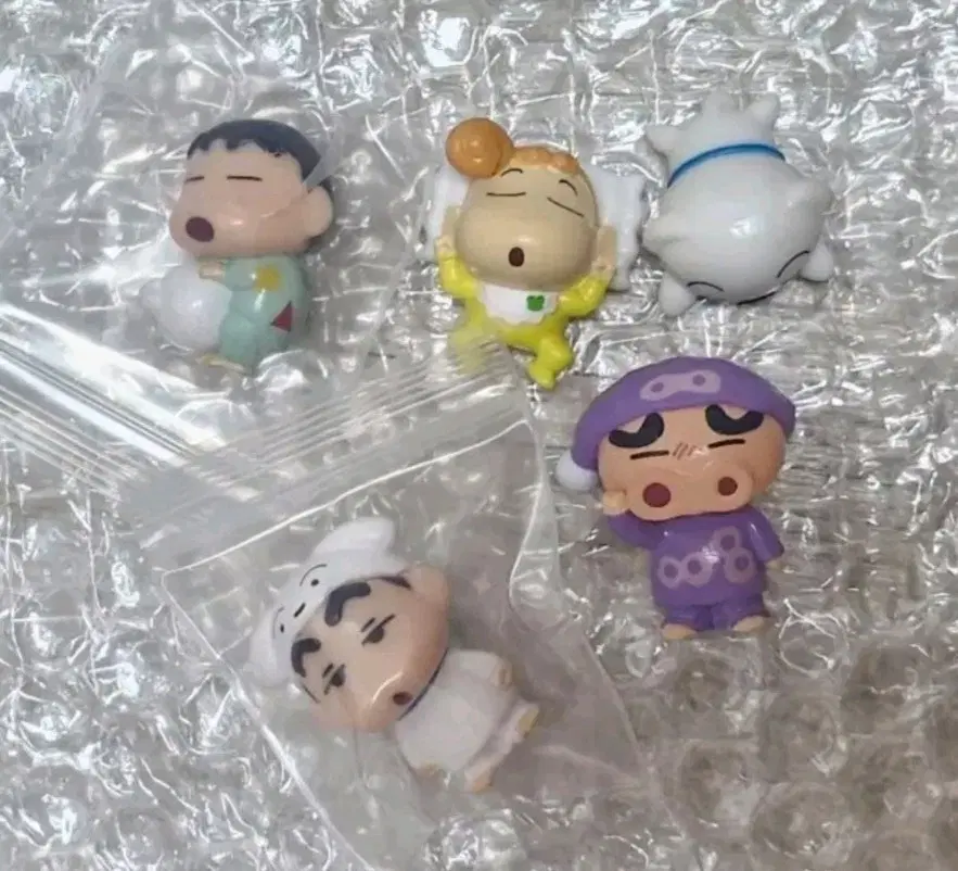 짱구는 못말려 잠옷 배쓰밤 피규어