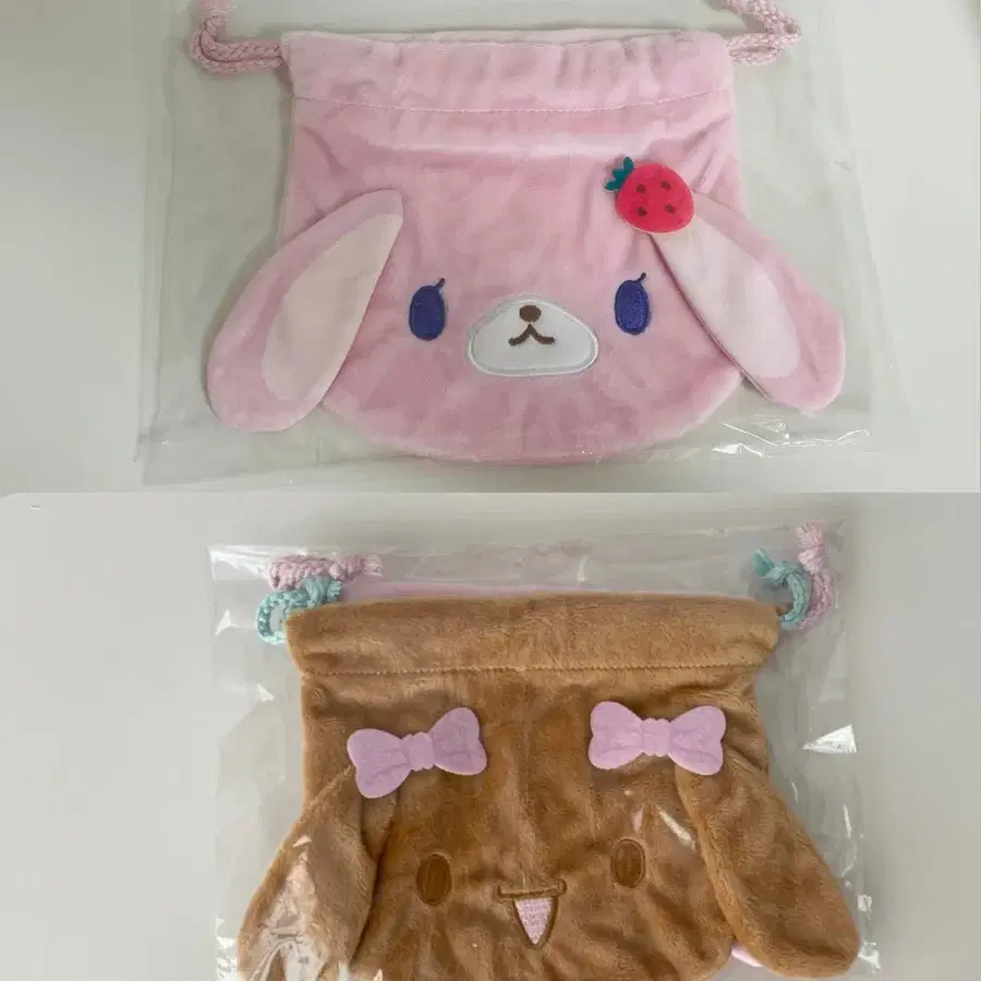 스트로베리 우사 파우치 + 모카 파우치 가챠 새상품