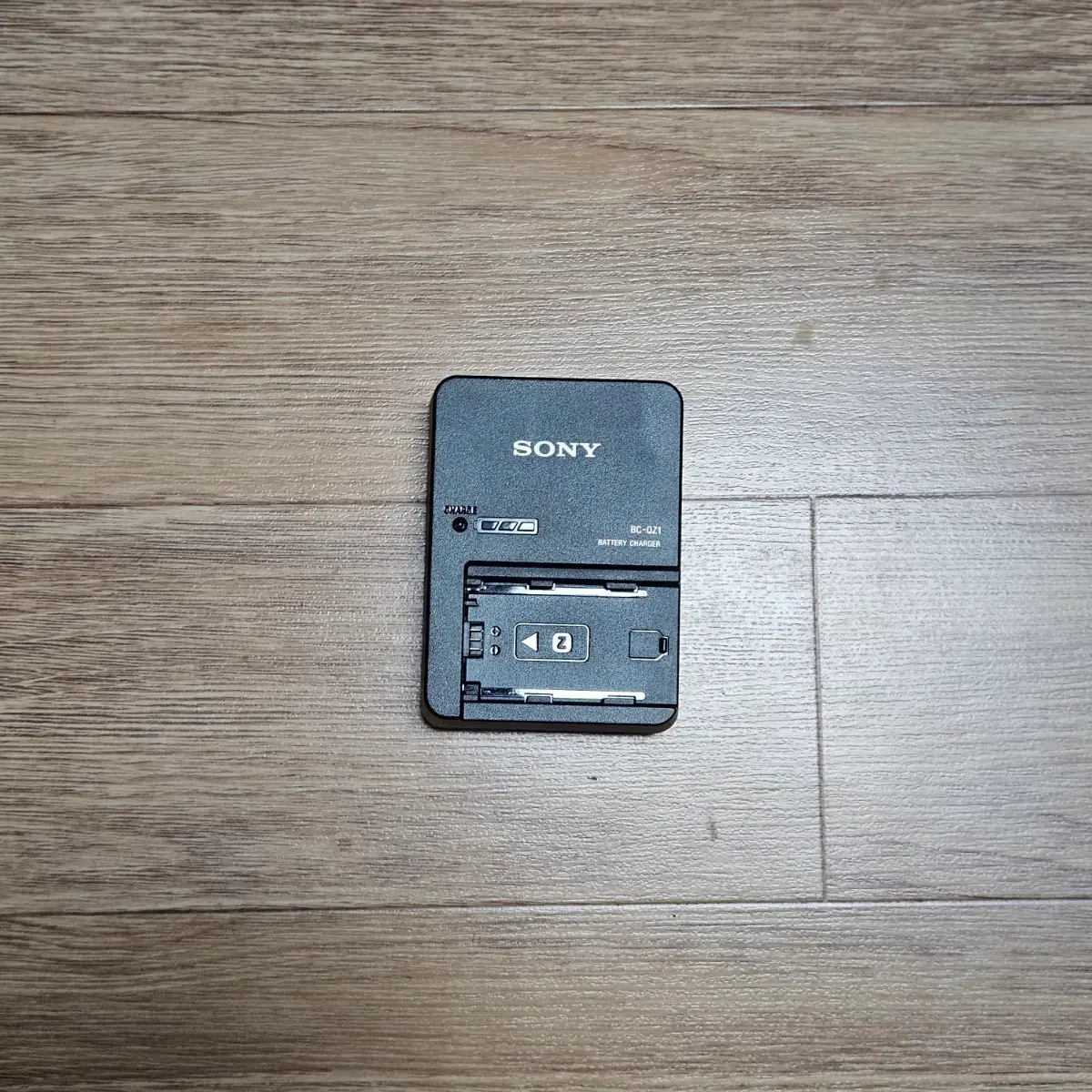 소니 배터리 충전기 BC-021