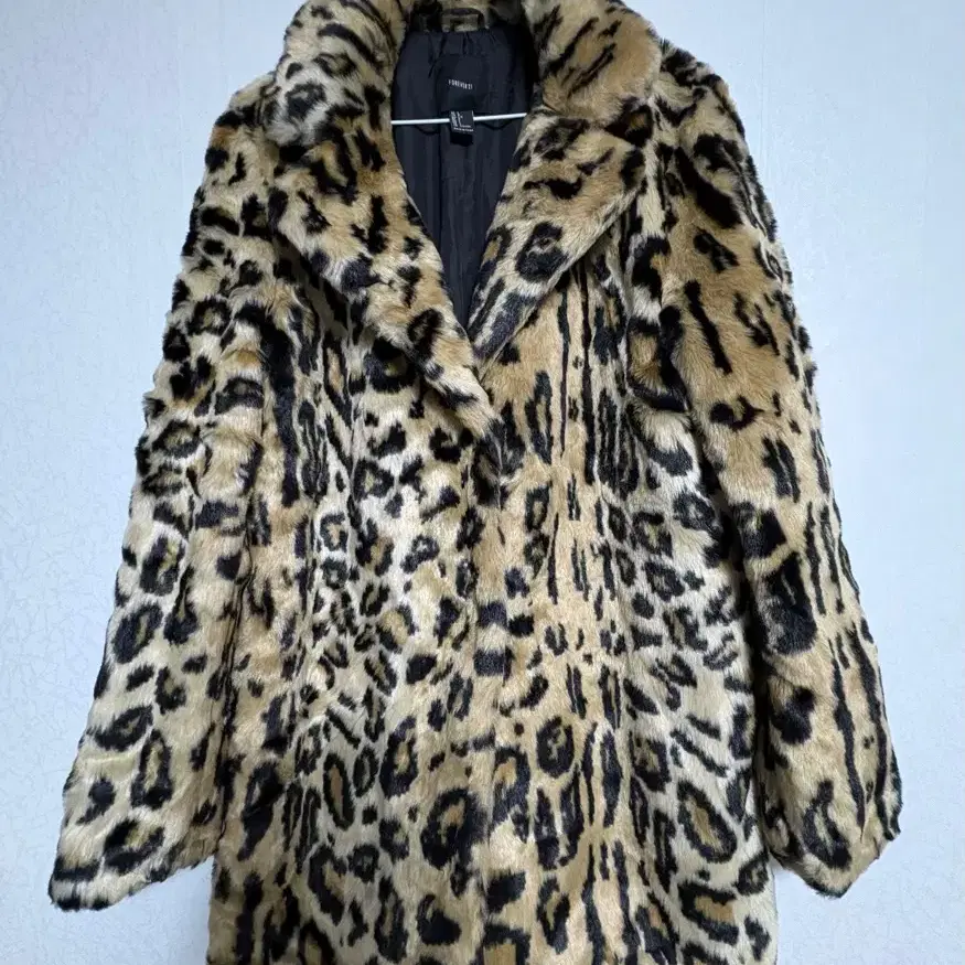 FOREVER 21 레오파드 퍼 코트 L