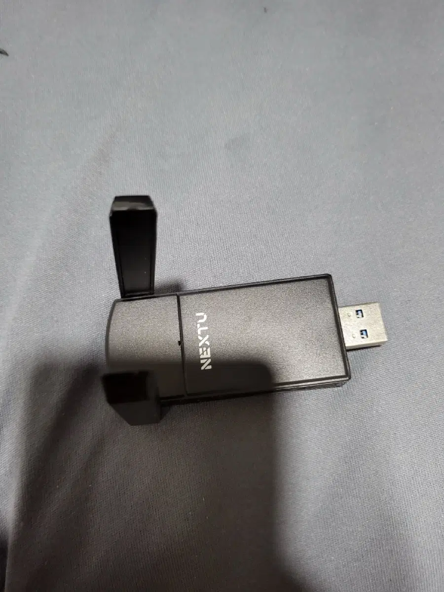[무선 렌카드] 넥스트유 1300Mbps 듀얼 안테나 USB 타입 외장형 무선 랜카드 싸게 판매합니다!