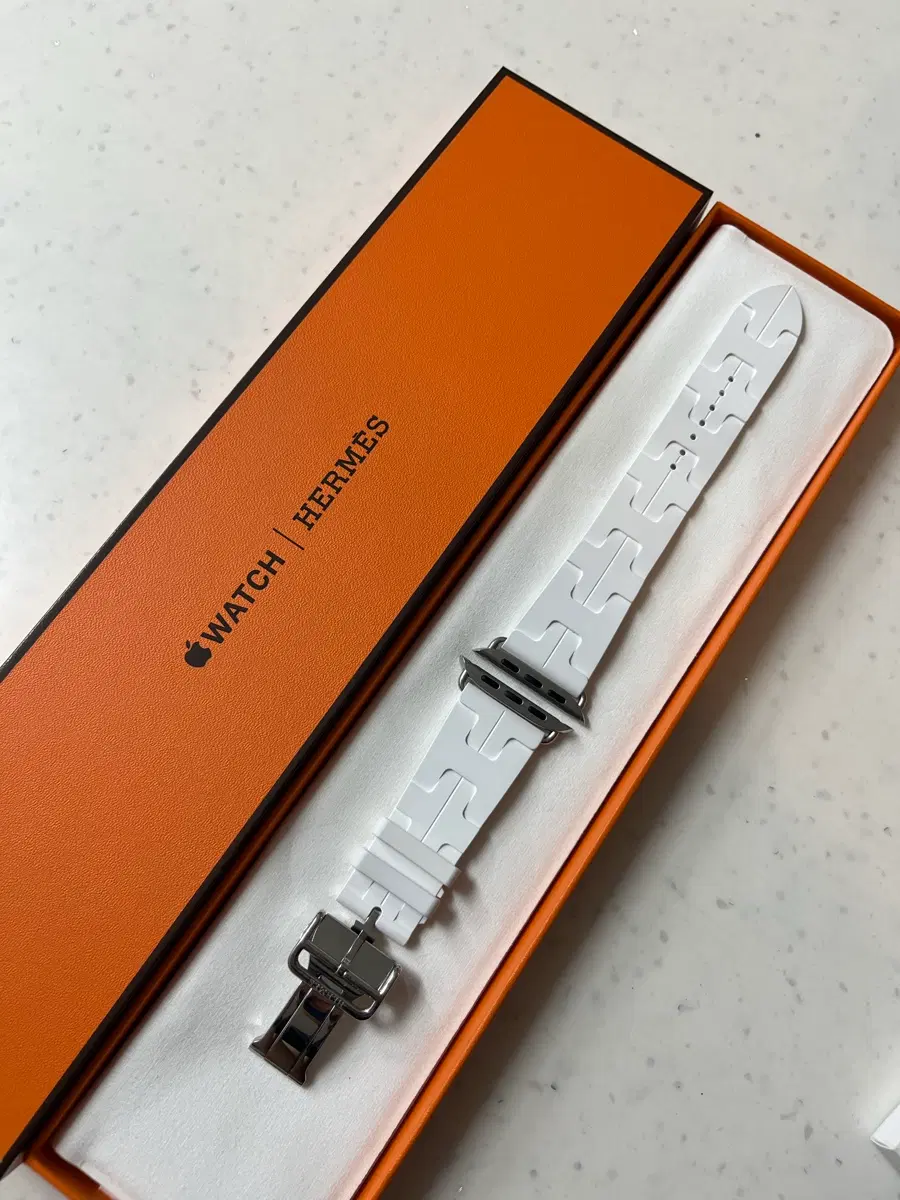 애플워치 에르메스 킬림 블랑 디버클 46mm SSS급