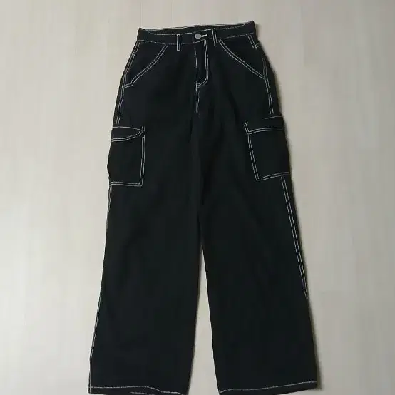 스티치 카고바지