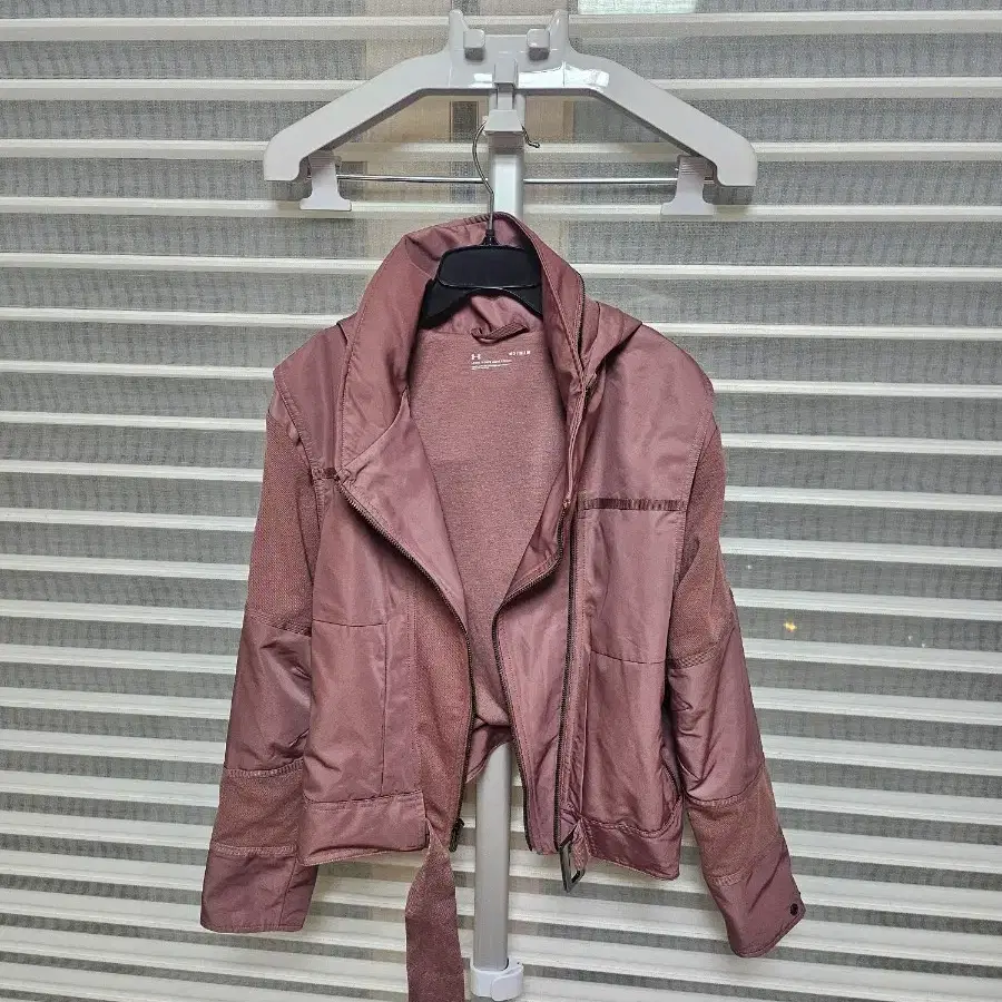언더아머 여성 집업 자켓 로즈골드
