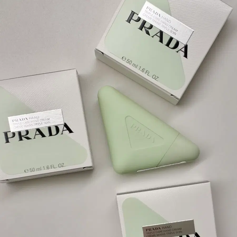 프라다 핸드크림 50ml 새상품