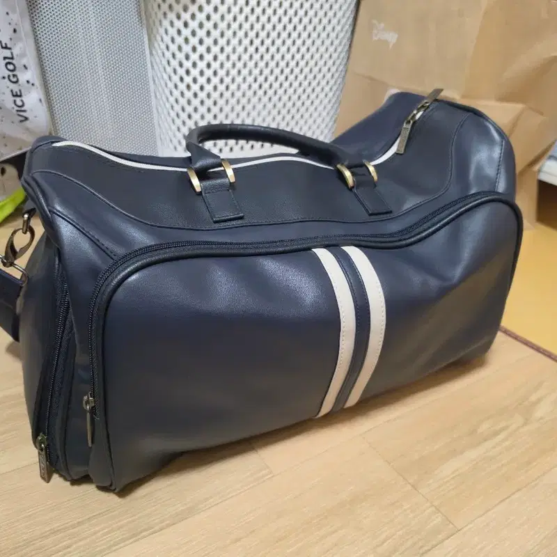 발렌티노 골프 보스턴백