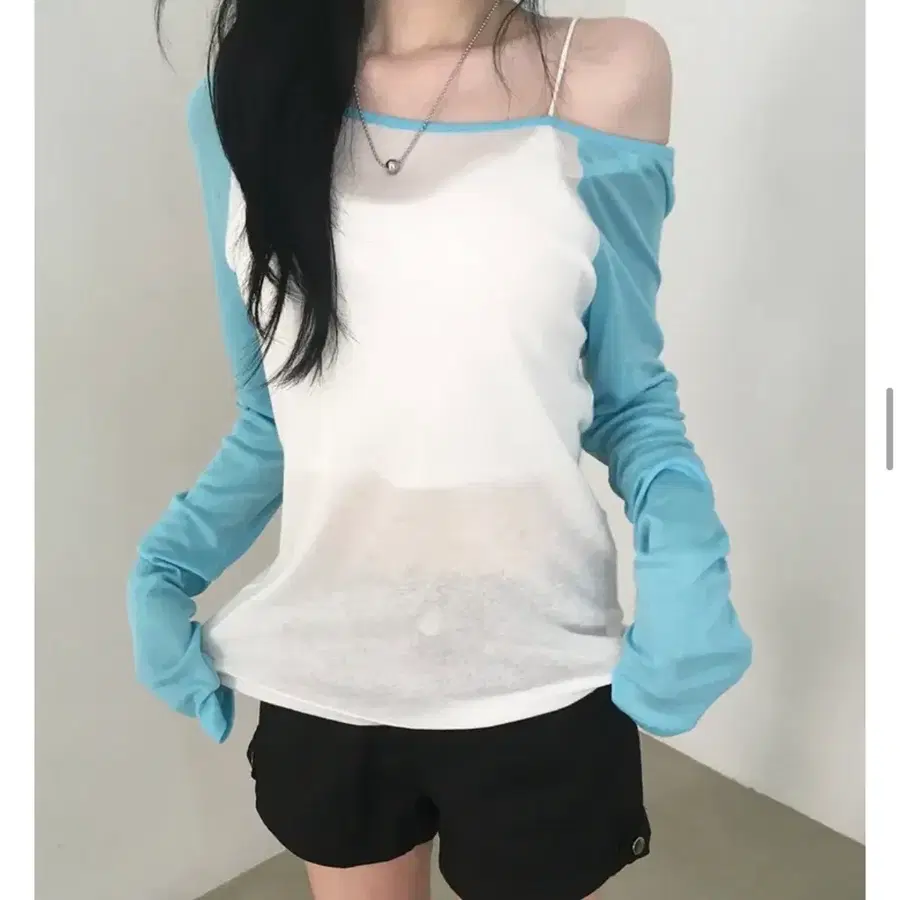 [살안타템] 나그랑 오프숄더 반오프 긴팔티