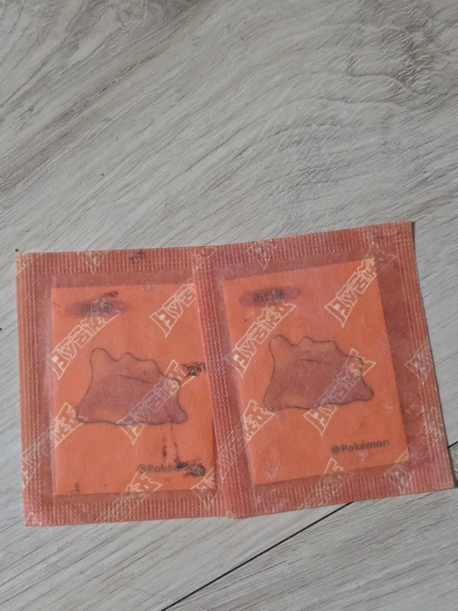 아트워크 띠부 메타몽 4000원
