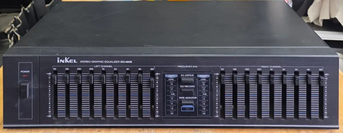 인켈 스테레오 그래픽 이퀄라이저 EQ4800B