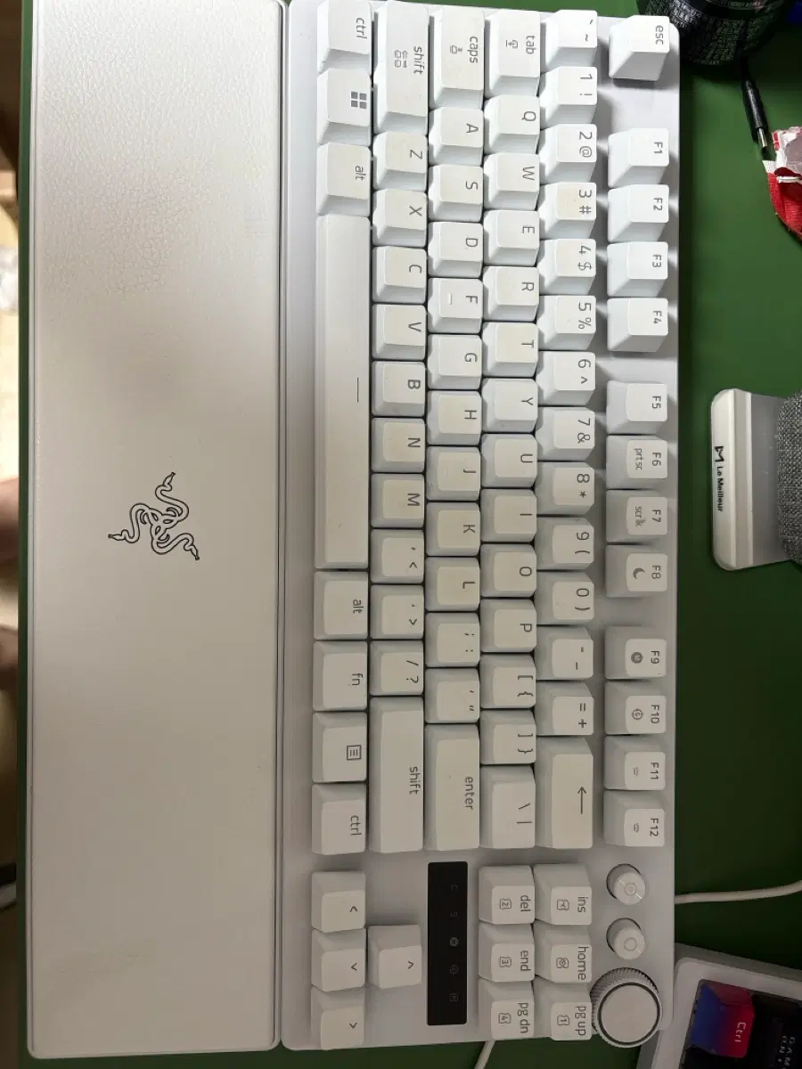 레이져 헌츠맨 v3 pro tkl 8k