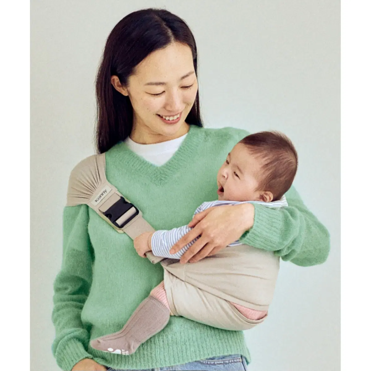 코니 듀얼 서포트 사이드 힙시트 아기띠