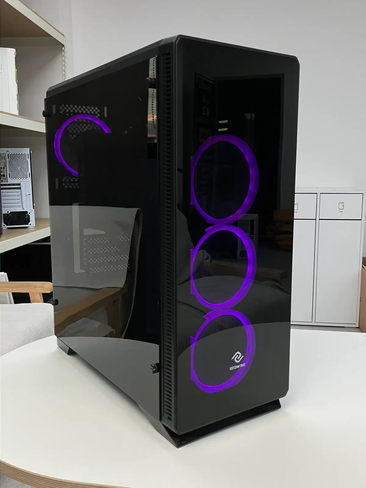 i7-13700F, RTX 4060,DDR5 32GB, PC 게이밍 컴퓨터