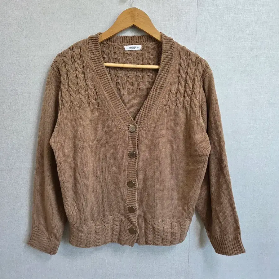 09WOMEN 여성 브이넥 케이블 가디건 브라운 M JJ4332