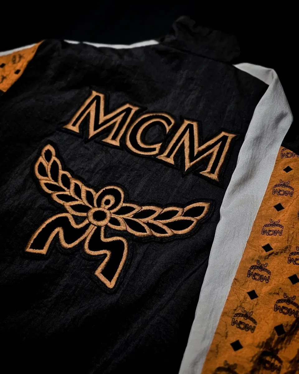 [S] MCM 퓨마 트랙탑