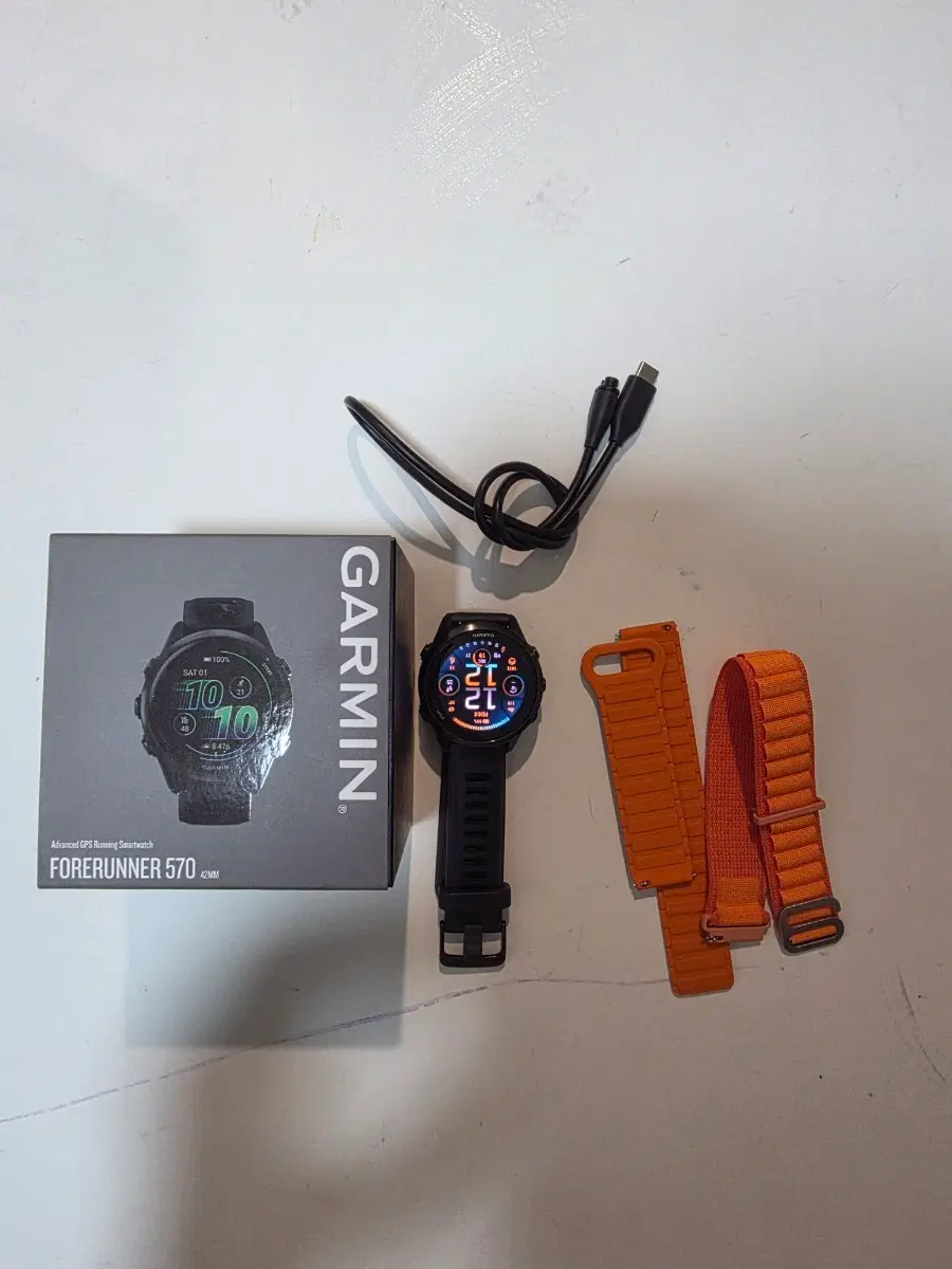 가민 포러너 570 GPS 스마트워치 42mm