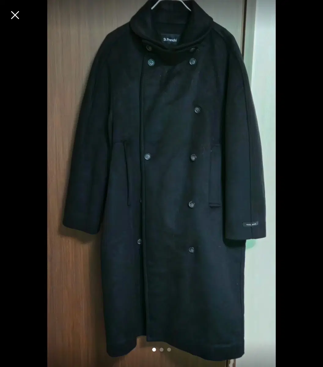 ST.Frenchi 블랙 코트 FREE