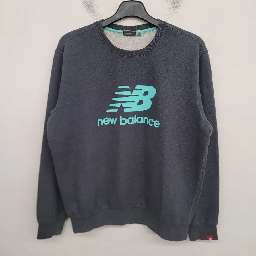 [105/XL] 뉴발란스 맨투맨