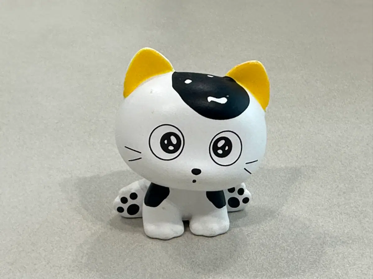 고양이 피규어 가차