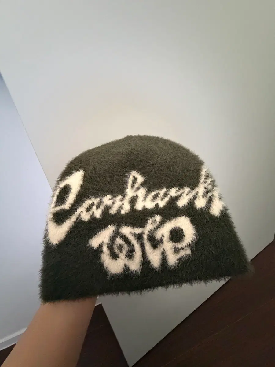 칼하트 wip 비니