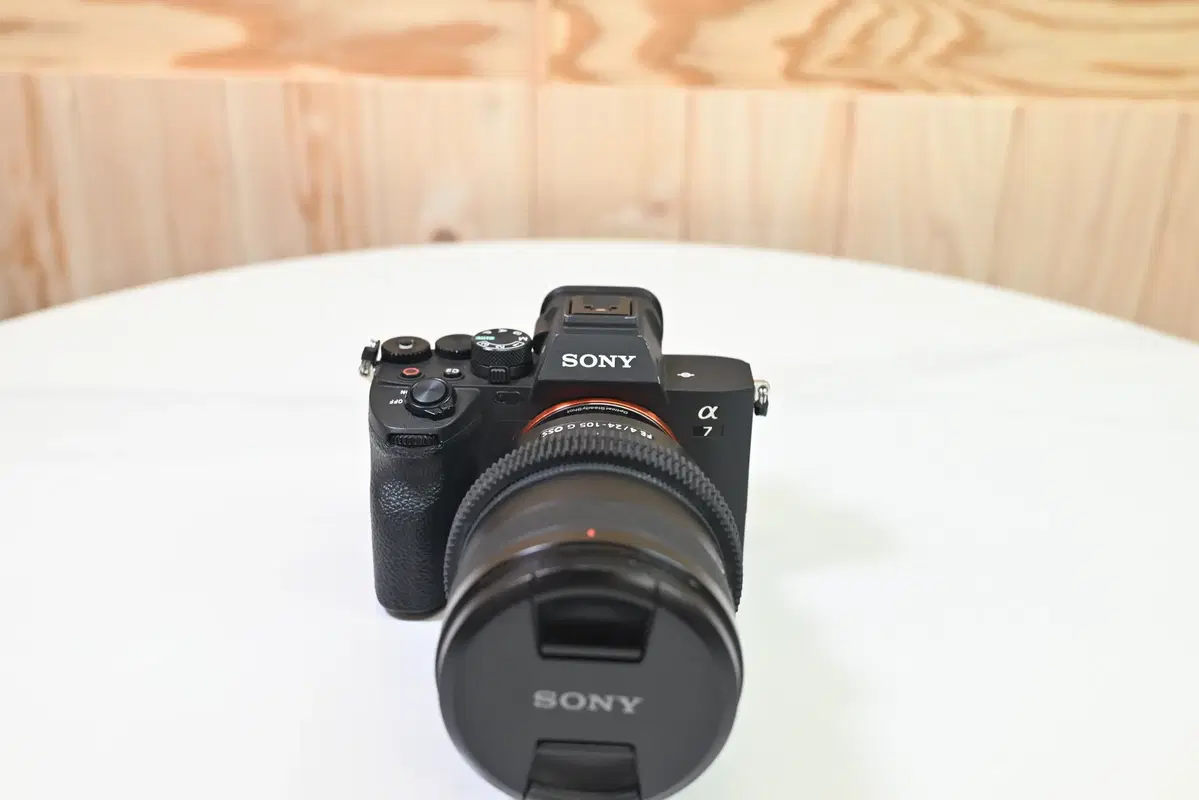 소니 A7 IV (A7M4) 렌즈 (FE 24-105mm F4 G OSS)