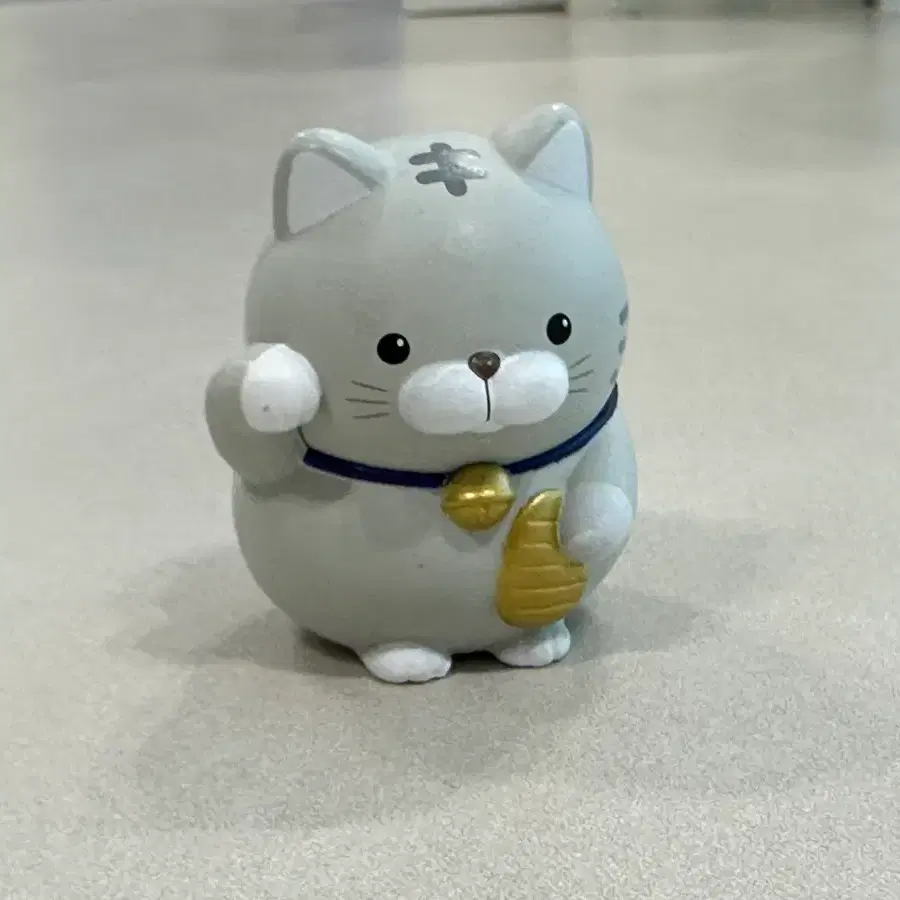 고양이 가차 피규어