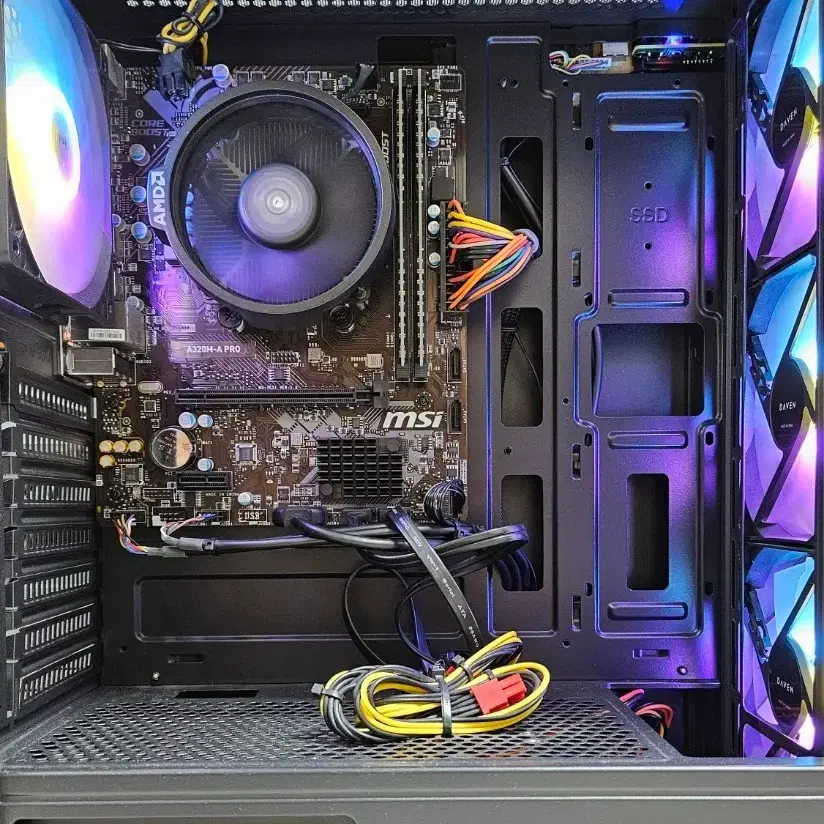 [컴퓨터] AMD 3200G 데스크탑 PC 완본체 (최신 윈도우11 설치)