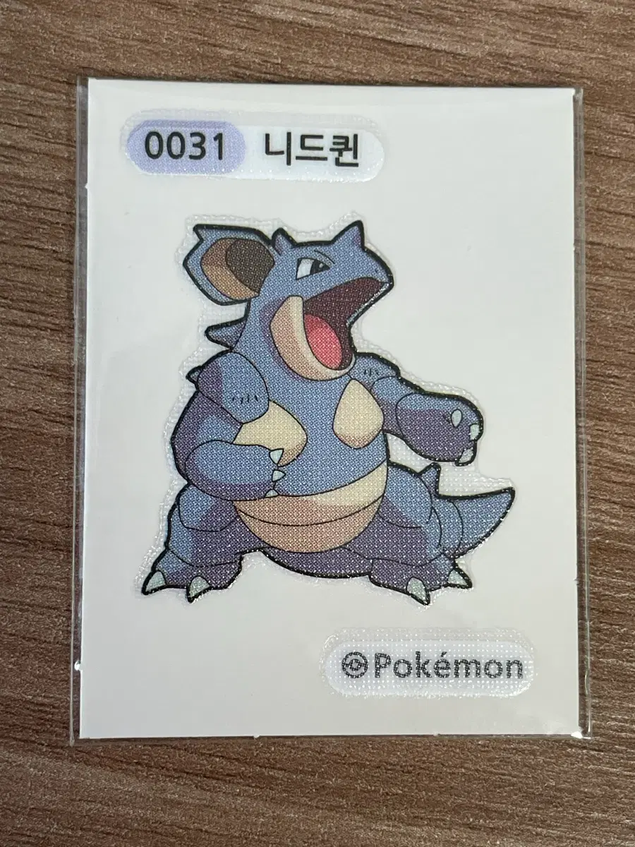 포켓몬 띠부씰 니드퀸