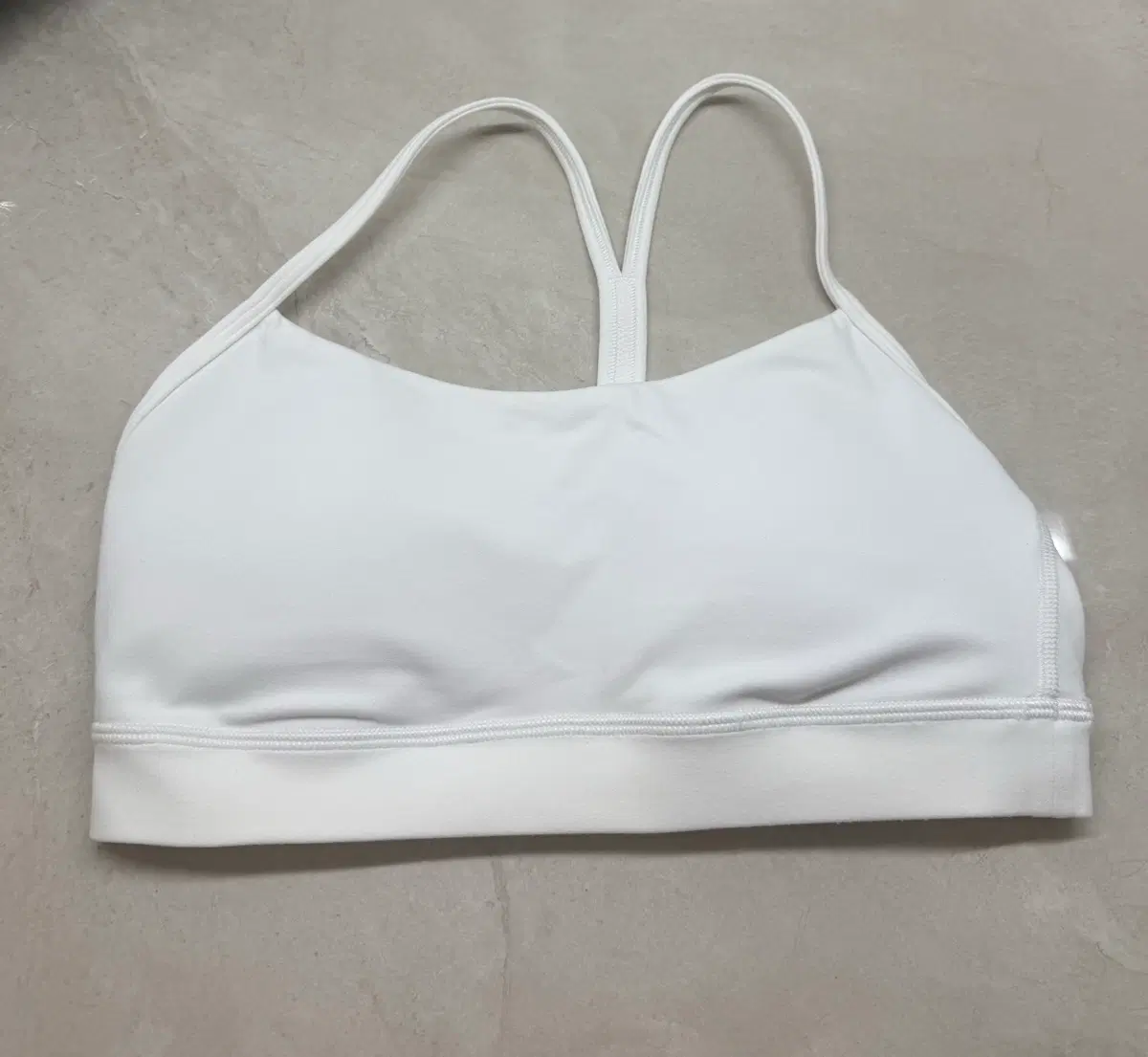 룰루레몬 브라탑 Y플로우