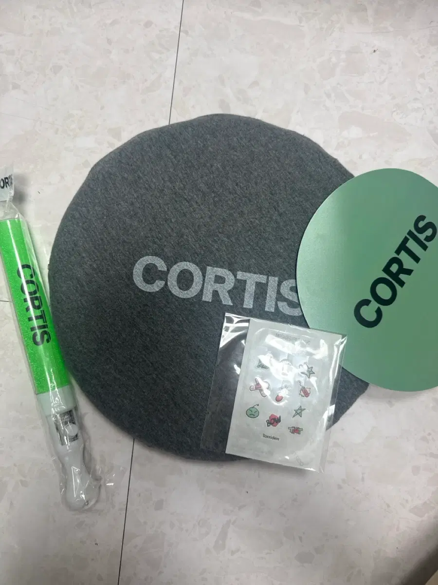 코르티스 임시응원봉 방석 부채 스티커 역조공