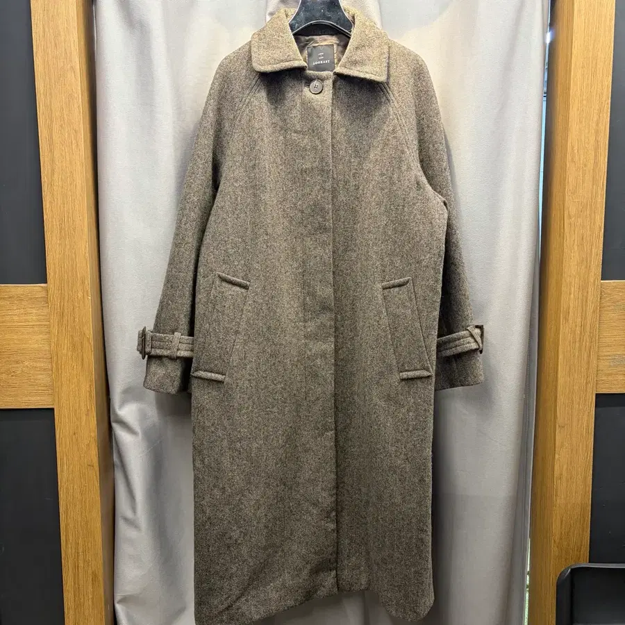 룩캐스트 21fw 해링본 패턴 울 싱글 코트