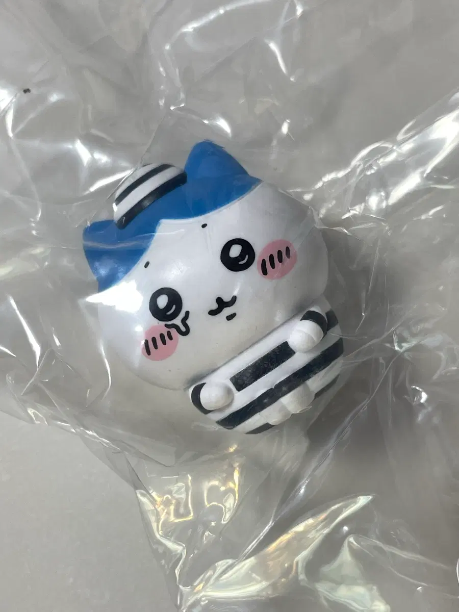 치이카와 하치와레 감옥 프리즌 피규어