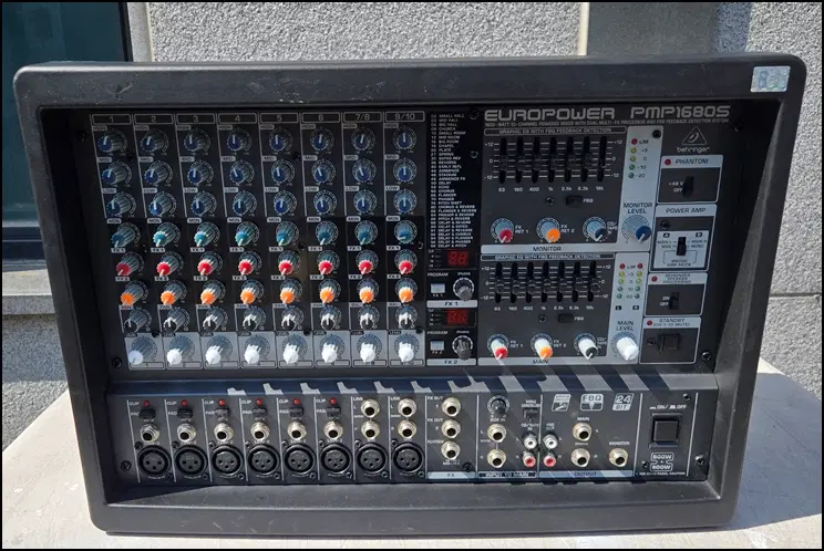 [중고] 베링거(BEHRINGER) PMP1680S 파워드믹서 (1600W / 10채널)