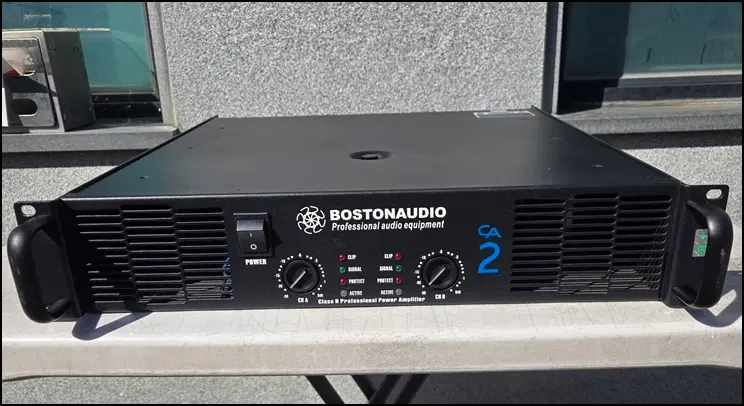[중고] 보스톤오디오(BOSTONAUDIO) CA2 2채널 파워앰프 (4옴 225W x 2)