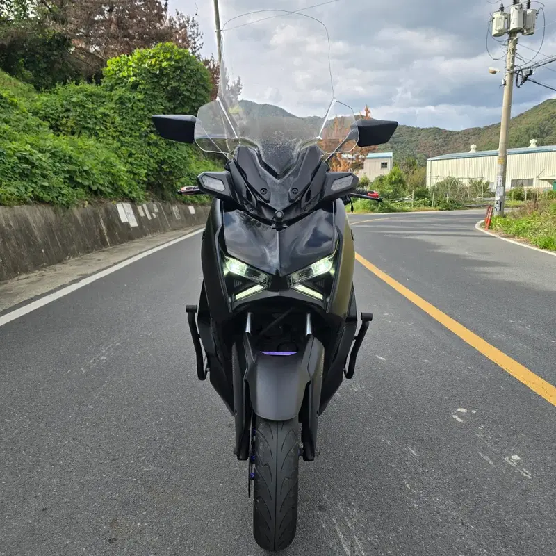 24년 야마하 XMAX 300 오토바이 팝니다