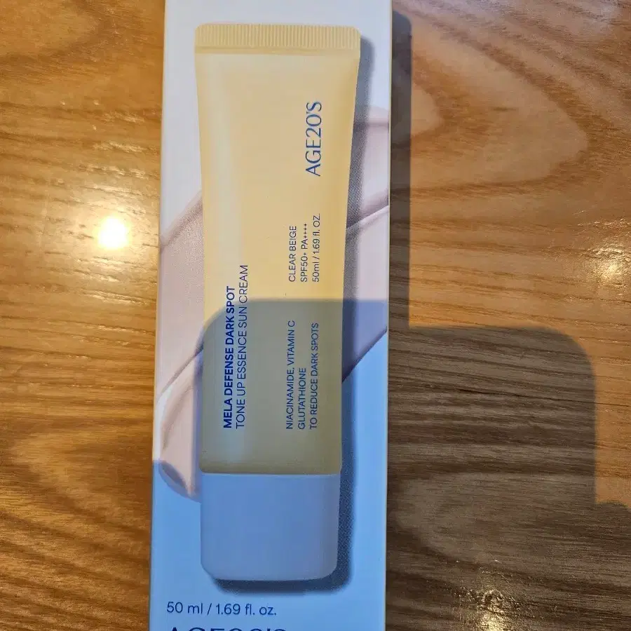 AGE20'S 에이지투웨니스 멜라 디펜스 기미 톤업 에센스 선크림 클리어 베이지 50ml