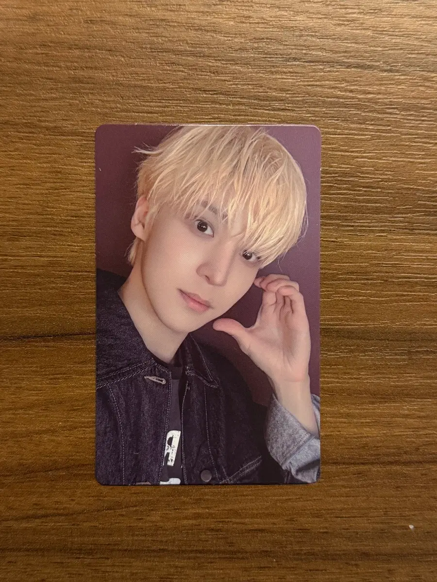 에이티즈 8주년 BLUE DRIFT 전시회 트레카 포카 윤호