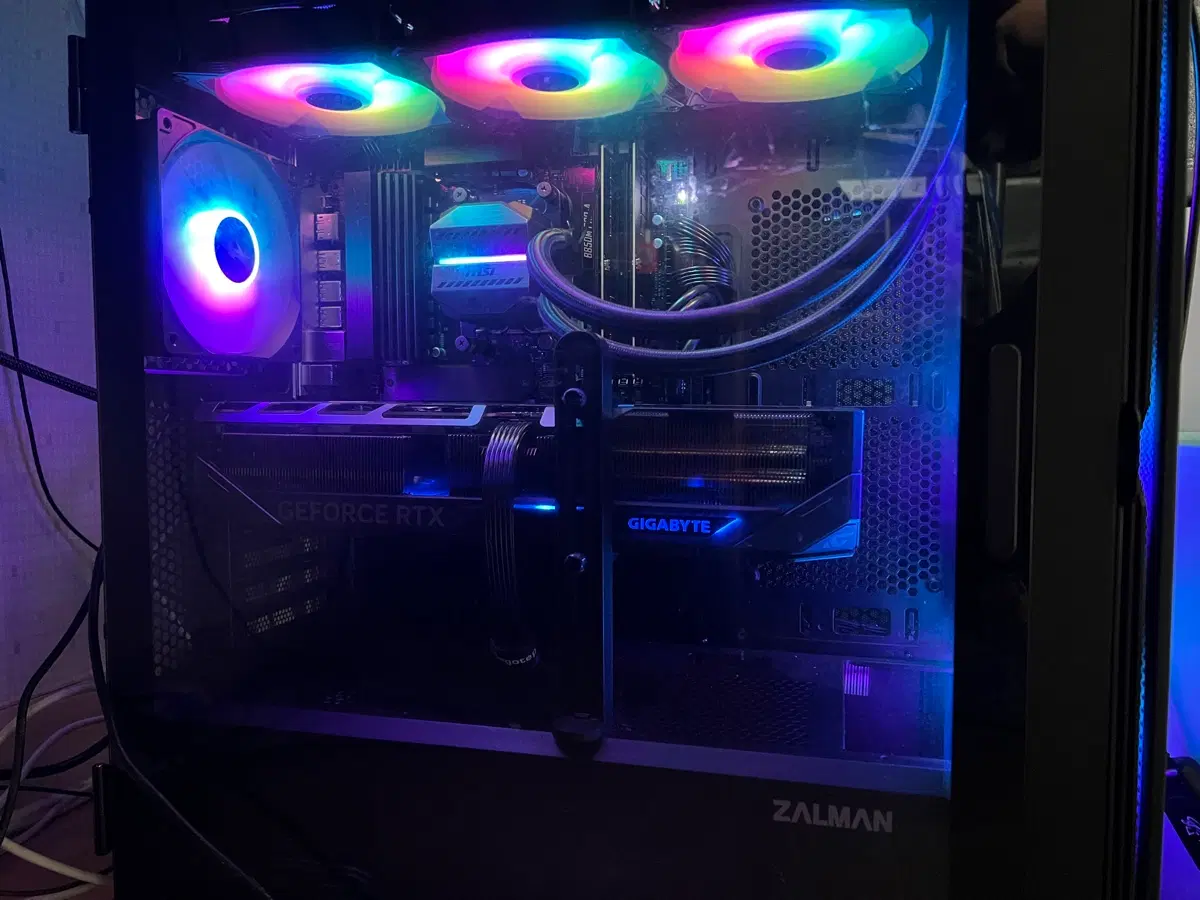 9800x3d/RTX5070ti/32gb/1tb 게이밍 PC 컴퓨터 판매합니다.