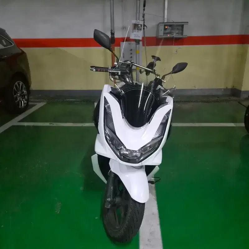 Pcx125 22년식 판매합니다