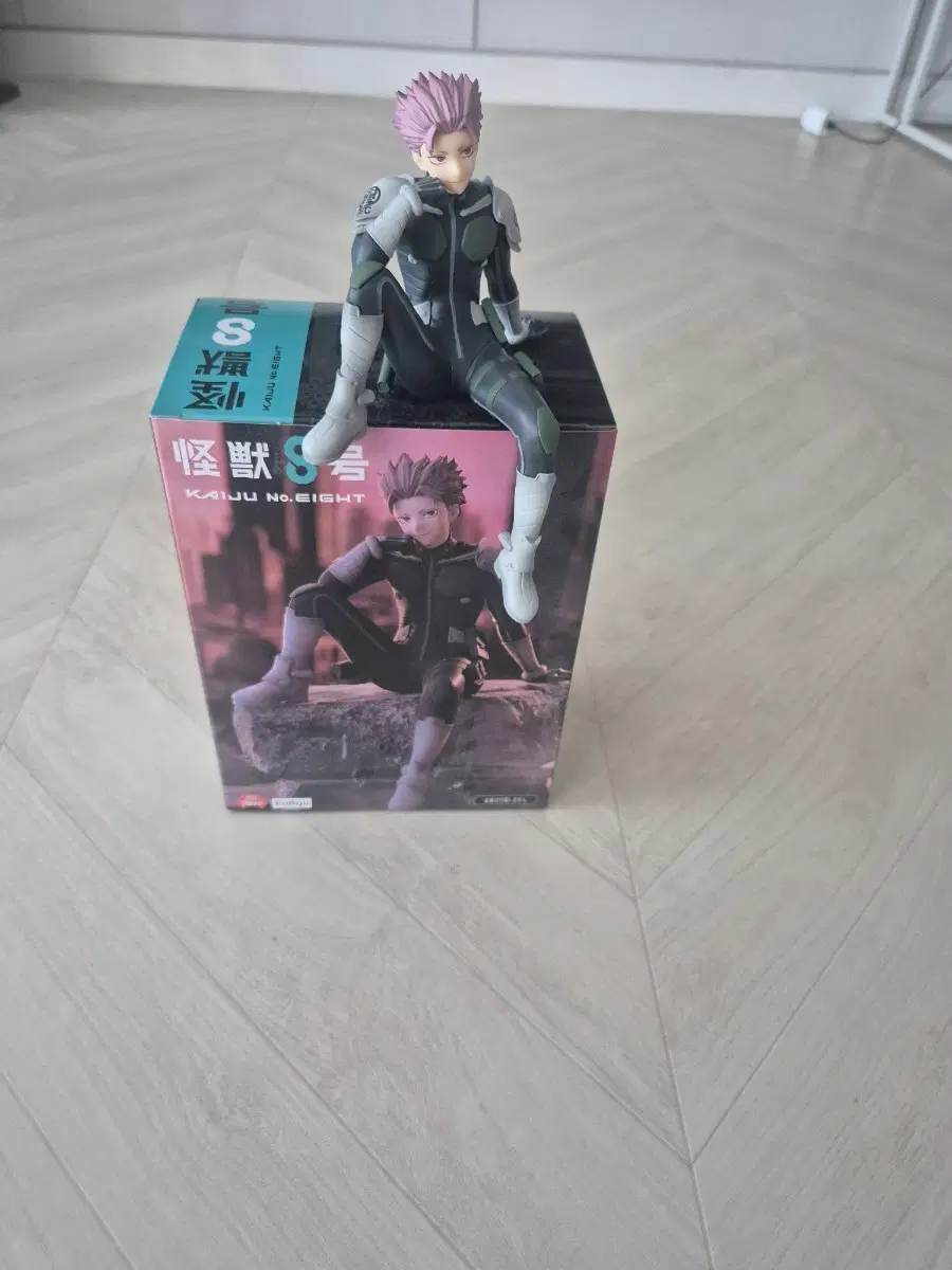 괴수 8호 카프카 피규어
