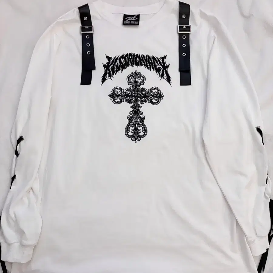 kry clothing 롱 슬리브 티셔츠 십자가
