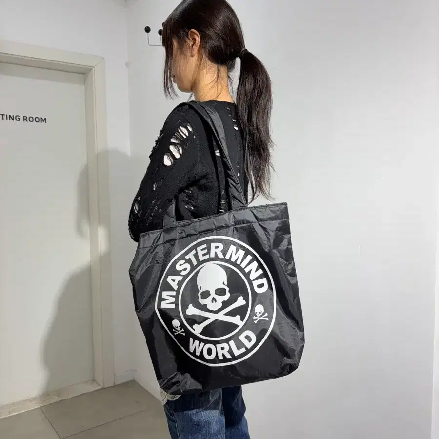 Mastermind World 마스터마인드 해골 슬컬 토트백 가방