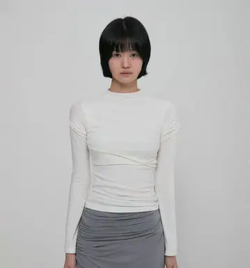 FLAREUP 비대칭 드레이프 모크넥