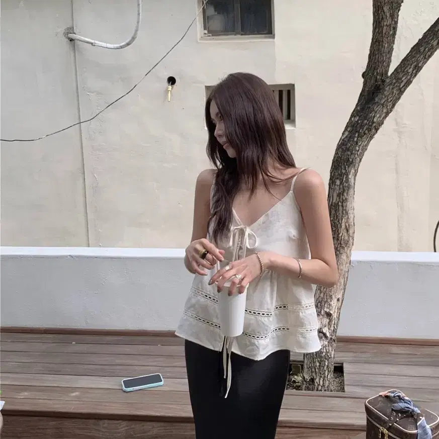 브이넥 리본 나시