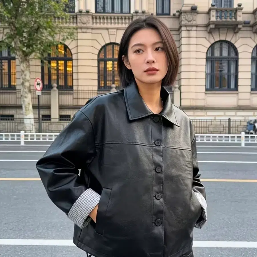 블랙 레더 자켓