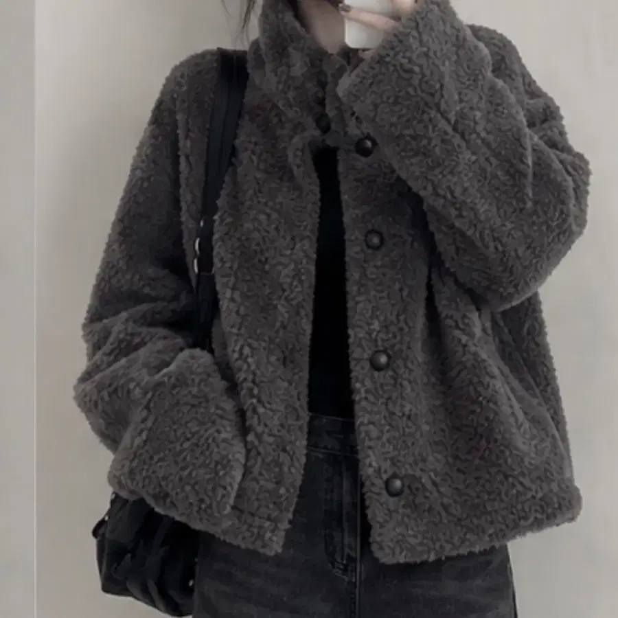 아방핏 뽀글 퍼 자켓