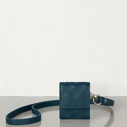 Bottega Veneta 인트레치아토 에어팟 케이스 네크리스