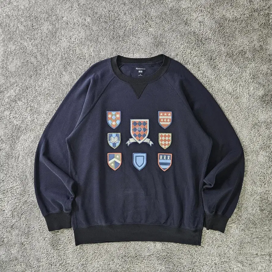 JW Anderson UNIQLO 콜라보 와펜 맨투맨