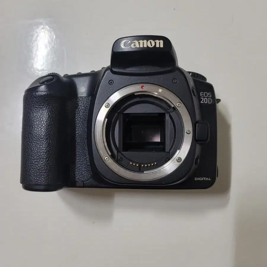 캐논 EOS 20D dslr
