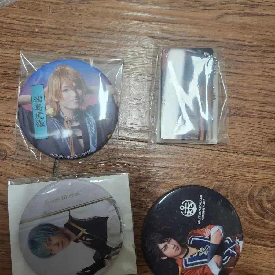 뮤지컬 도검난무 캔뱃지,아크릴 블록 키홀더 일괄에 팝니다