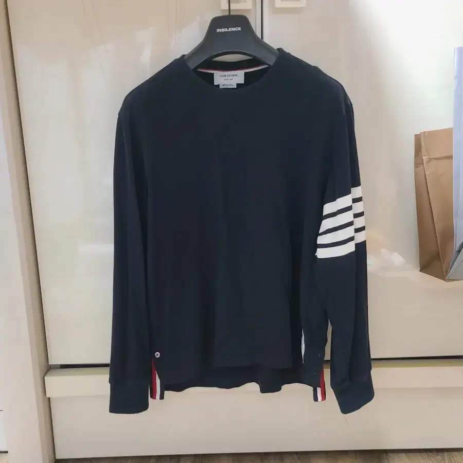 톰브라운 사선 긴팔티 4바 맨투맨명품롱슬리브